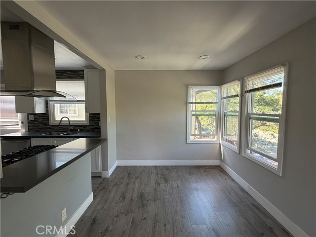 Detail Gallery Image 19 of 31 For 2852 Exposition Bld #C,  Santa Monica,  CA 90404 - 2 Beds | 1 Baths