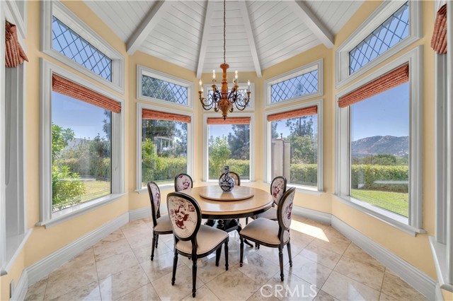 Detail Gallery Image 14 of 60 For 43744 Calle De Velardo, Temecula,  CA 92592 - 4 Beds | 4/2 Baths