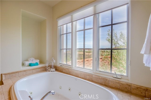 Detail Gallery Image 28 of 45 For 15 Shadowcast, Newport Coast,  CA 92657 - 4 Beds | 3/1 Baths