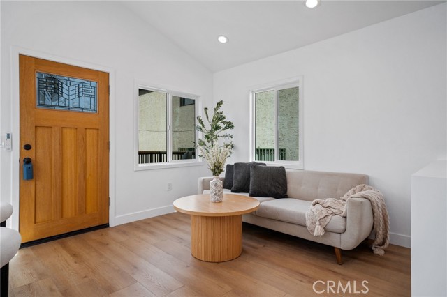 Detail Gallery Image 3 of 25 For 739 W 2nd, San Pedro,  CA 90731 - 3 Beds | 2 Baths