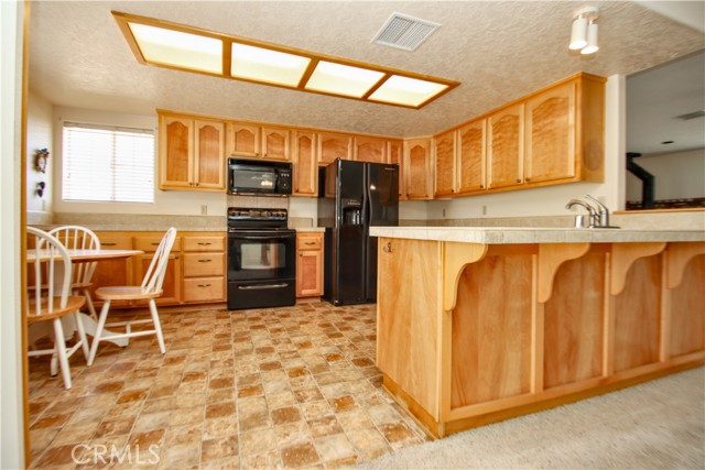 5601 Grand Avenue, Yucca Valley CA: https://media.crmls.org/medias/831bad06-92af-475a-81d5-9ccc37acb322.jpg