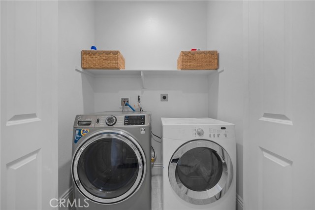 24205 Selwood Drive, Corona CA: https://media.crmls.org/medias/831c998b-639b-4395-b899-2352969cc34e.jpg