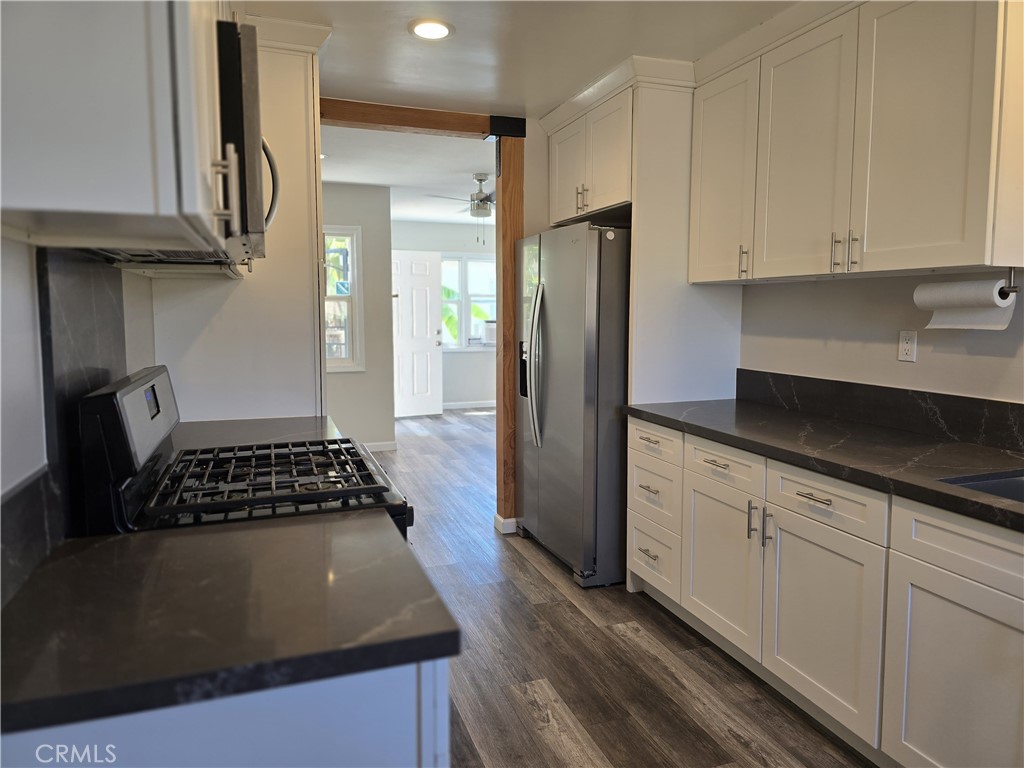 546 N Batavia