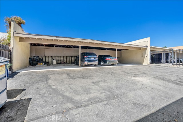 523 E Hazel Street, Inglewood CA: https://media.crmls.org/medias/831e108d-96bc-4fd5-b991-c033c08a4ff1.jpg