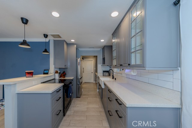 Detail Gallery Image 10 of 26 For 601 Sunrise, Placentia,  CA 92870 - 3 Beds | 2 Baths