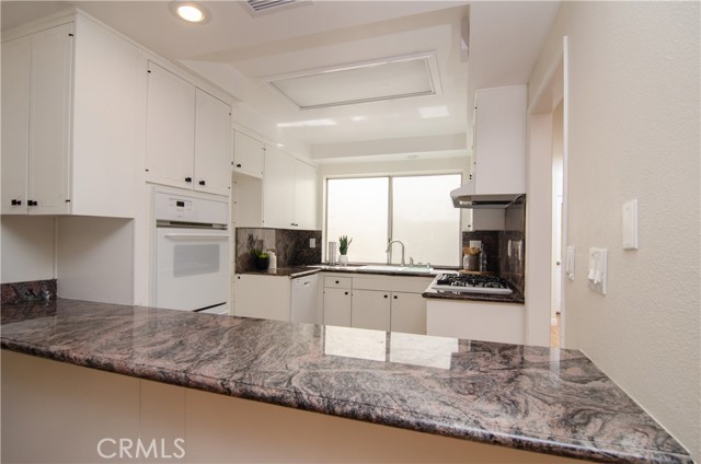 Detail Gallery Image 15 of 44 For 26701 Oak Branch Cir, Newhall,  CA 91321 - 2 Beds | 2 Baths