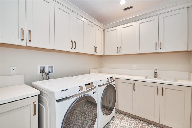 133 Aspect, Irvine CA: https://media.crmls.org/medias/831f5339-d5df-487f-8f13-c11872bf9149.jpg