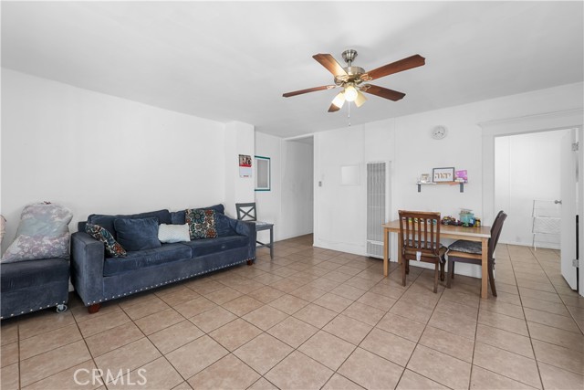 1220 W 92nd Street, Los Angeles CA: https://media.crmls.org/medias/831f882e-5748-4775-a47c-d3ff4979b55f.jpg