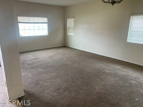 Detail Gallery Image 3 of 18 For 14691 Aztec St, Victorville,  CA 92394 - 5 Beds | 2/1 Baths