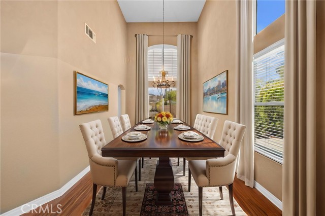 Detail Gallery Image 10 of 65 For 29 Villa Roma, Lake Elsinore,  CA 92532 - 4 Beds | 2/1 Baths