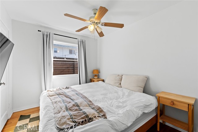 Detail Gallery Image 13 of 42 For 3989 Coolidge, Los Angeles,  CA 90066 - 3 Beds | 2 Baths