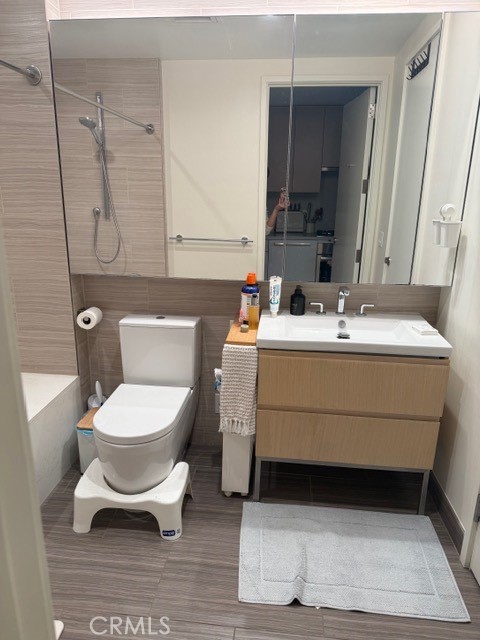 Detail Gallery Image 9 of 10 For 877 Francisco, Los Angeles,  CA 90017 - 0 Beds | 1 Baths