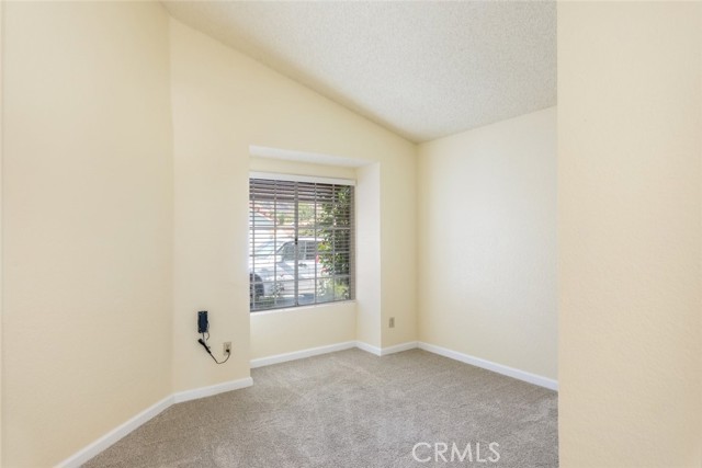 Detail Gallery Image 17 of 41 For 23044 Canyon Hill Dr., Corona,  CA 92883 - 3 Beds | 2 Baths