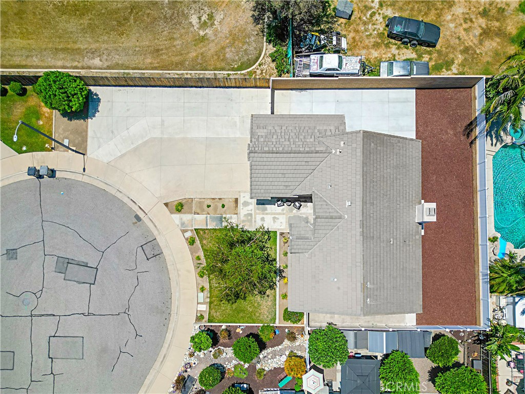 https://media.crmls.org/medias/832277c6-3a8d-43da-813c-9c7ca047f06a.jpg?preset=X-Large