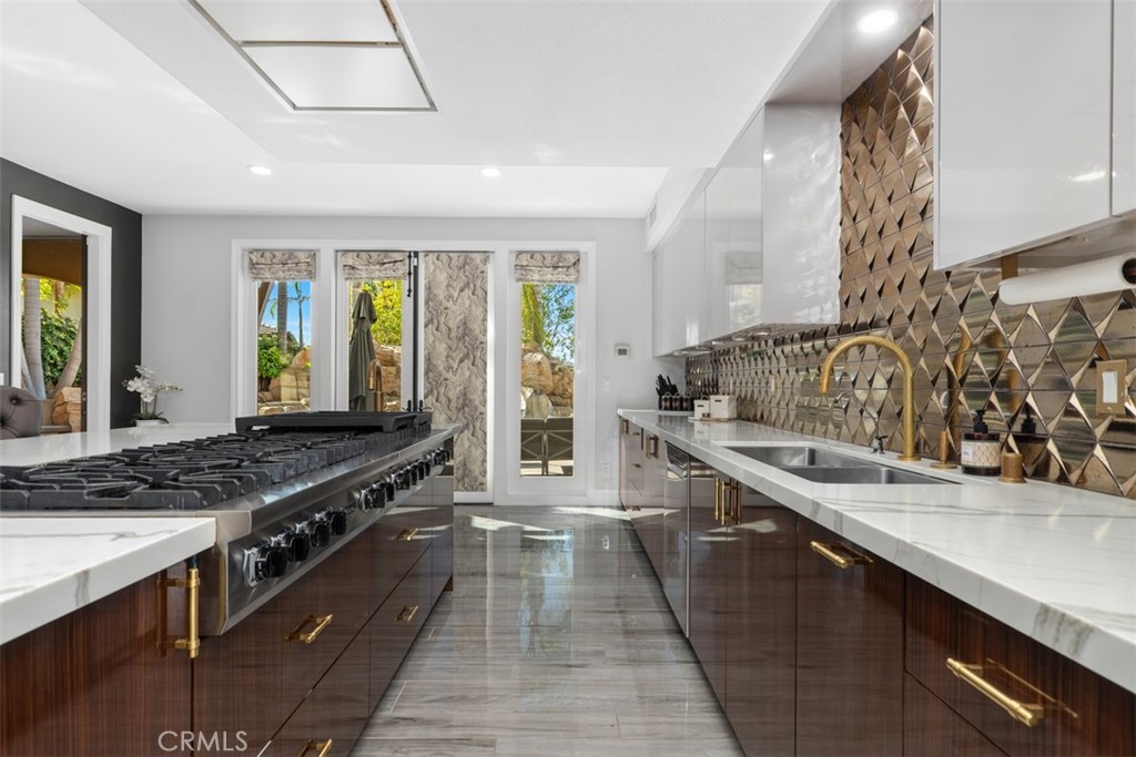 8322c410 6a6c 469e 8485 5f0437cc552b