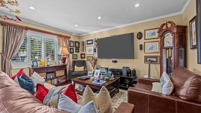 Detail Gallery Image 6 of 26 For 1149 W Calle De La Luna #1,  Azusa,  CA 91702 - 2 Beds | 1 Baths