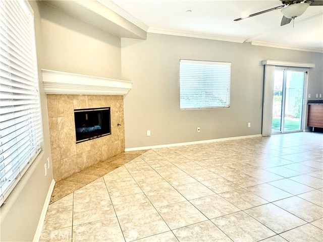 Detail Gallery Image 3 of 27 For 2219 Grant Ave #C,  Redondo Beach,  CA 90278 - 3 Beds | 2/1 Baths