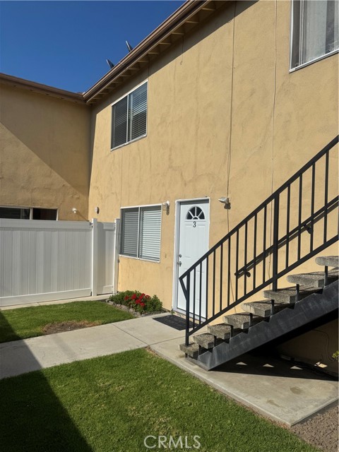 4302 Howard Avenue, Los Alamitos CA: https://media.crmls.org/medias/83258a78-90b0-4d43-88ee-ce9c97a7f29a.jpg