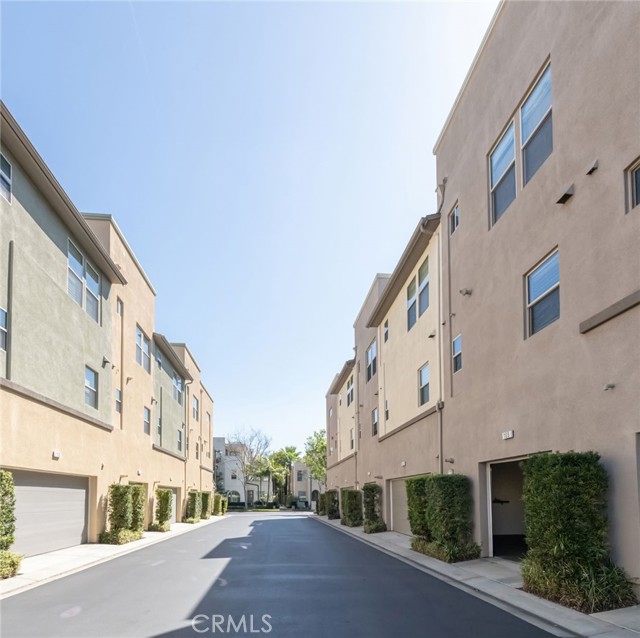 Detail Gallery Image 28 of 58 For 5341 Strand #105,  Hawthorne,  CA 90250 - 2 Beds | 2/1 Baths