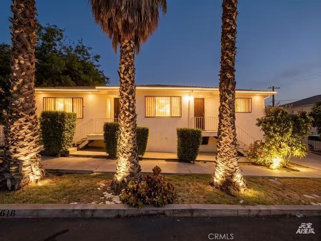 Duplex at 2616 Haven