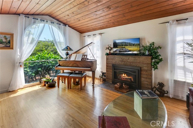 9107 Olin Street, Los Angeles CA: https://media.crmls.org/medias/8325c4c0-dc9c-4f7d-9506-744973fe6dd8.jpg
