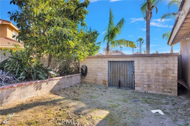 Detail Gallery Image 38 of 39 For 7656 Evergreen Ln, Fontana,  CA 92336 - 4 Beds | 2/1 Baths