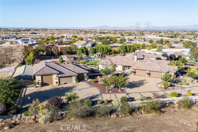 Detail Gallery Image 9 of 75 For 12260 Desert Rose Way, Oak Hills,  CA 92344 - 4 Beds | 4/1 Baths