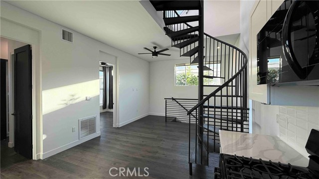 Detail Gallery Image 7 of 21 For 2805 S El Camino Real #B,  San Clemente,  CA 92672 - 1 Beds | 1 Baths