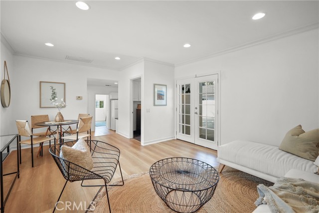2482 New York Drive, Altadena CA: https://media.crmls.org/medias/8329527d-2ff3-4022-ab50-f57532f0ea20.jpg