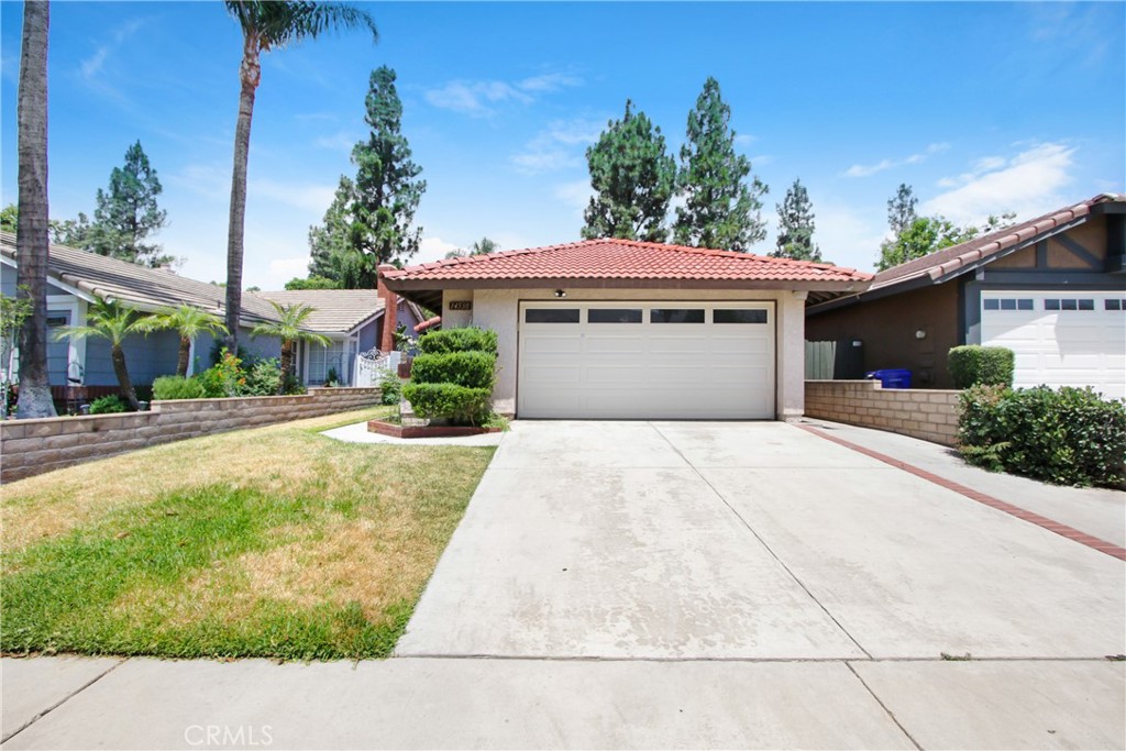 14538 Hillcrest Drive