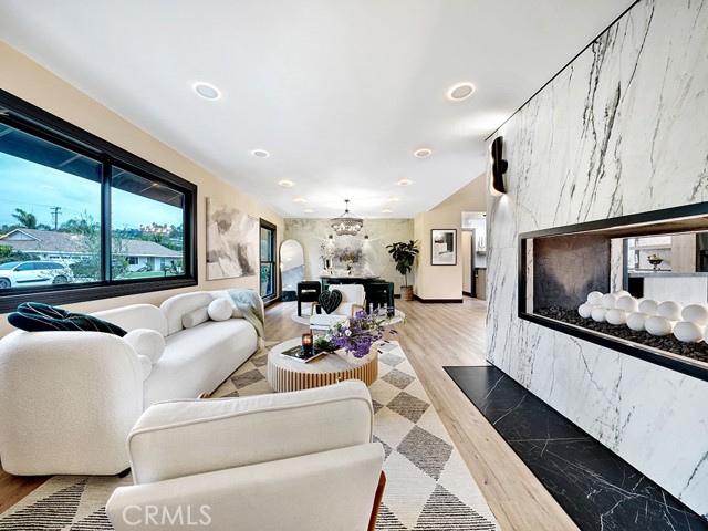 Detail Gallery Image 9 of 61 For 1062 Huntridge Rd, North Tustin,  CA 92705 - 4 Beds | 3 Baths