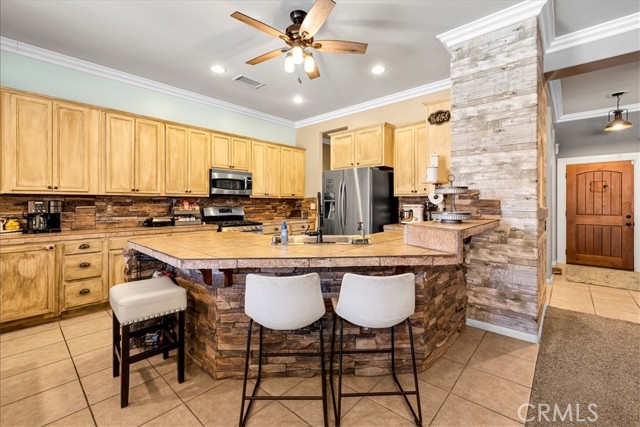 Detail Gallery Image 9 of 34 For 7622 San Remo, Yucca Valley,  CA 92284 - 4 Beds | 3 Baths