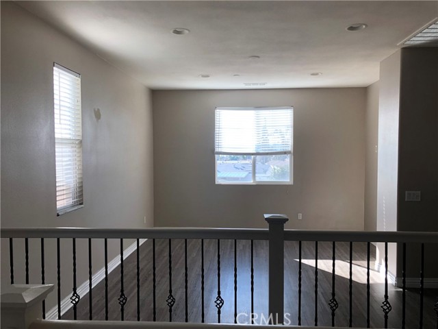 Detail Gallery Image 5 of 9 For 9789 La Vine Ct, Rancho Cucamonga,  CA 91701 - 4 Beds | 3/1 Baths