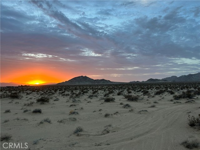 0 E. End Street, Lucerne Valley, California 92356, ,Land,For Sale,0 E. End Street,CRHD23151096