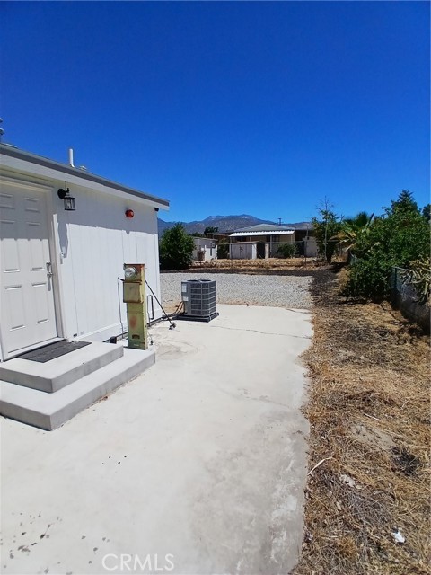 25382 Wanda Lane, Hemet CA: https://media.crmls.org/medias/832c4edf-e570-4c81-8b69-4e0f1ad0ecd0.jpg