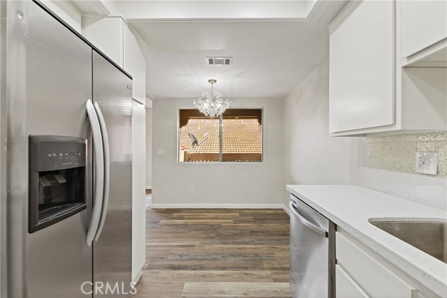 Detail Gallery Image 7 of 32 For 2352 Altisma #4,  Carlsbad,  CA 92009 - 2 Beds | 1/1 Baths