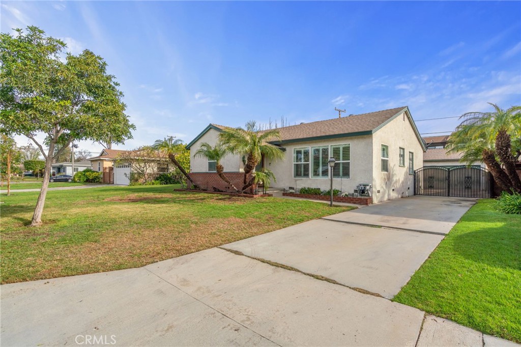 10040 Harvest Avenue, Santa Fe Springs, CA 90670