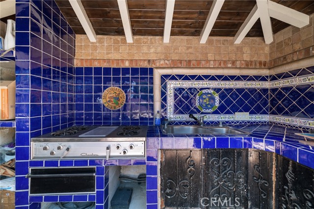 1729 W 51st Place, Los Angeles CA: https://media.crmls.org/medias/832d0671-4b0d-48da-9be9-e7da53a1ff7c.jpg