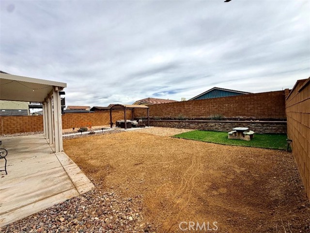 Detail Gallery Image 15 of 15 For 13073 Mill Pond Ct, Victorville,  CA 92392 - 5 Beds | 3 Baths