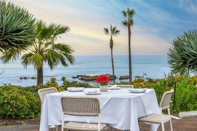 Detail Gallery Image 15 of 19 For 280 Cliff Dr. #1,  Laguna Beach,  CA 92651 - 2 Beds | 2 Baths