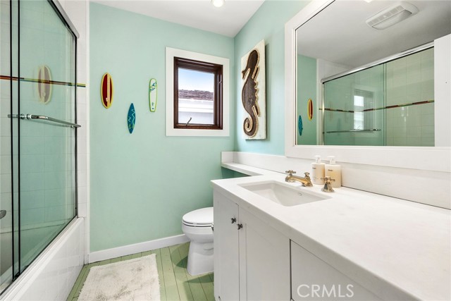 Detail Gallery Image 25 of 45 For 235 Canal St, Newport Beach,  CA 92663 - 4 Beds | 3/1 Baths