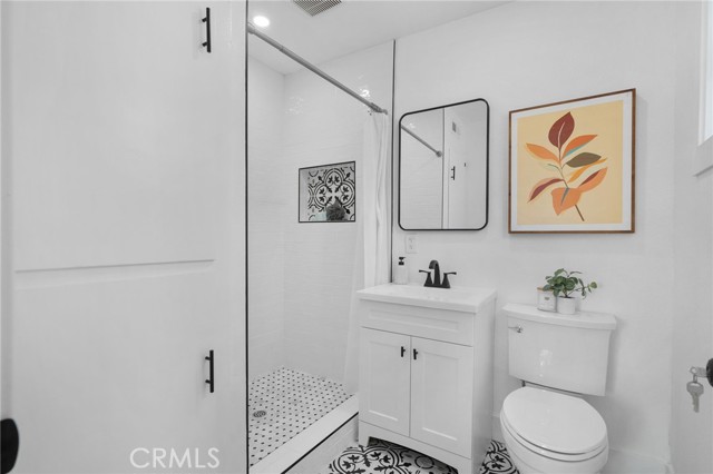 Detail Gallery Image 21 of 30 For 2524 W Borchard Ave, Santa Ana,  CA 92704 - 3 Beds | 2 Baths