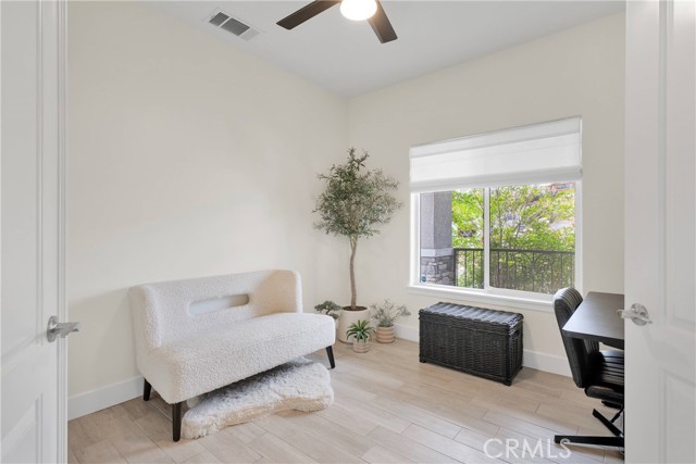 13699 Spring Valley Parkway, Victorville CA: https://media.crmls.org/medias/832f8839-8430-42f8-adf4-633d00756956.jpg