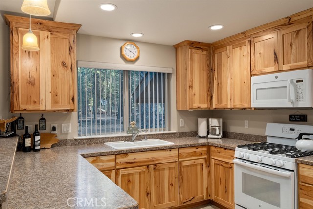 Detail Gallery Image 15 of 41 For 7528 Humboldt Rd, Butte Meadows,  CA 95942 - 3 Beds | 2 Baths