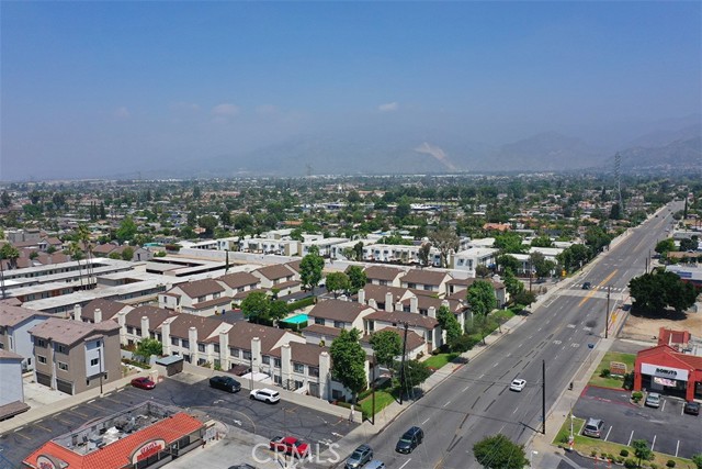 821 S Cerritos Avenue, Azusa CA: https://media.crmls.org/medias/83316762-0462-45bc-90e7-7c0393a55804.jpg