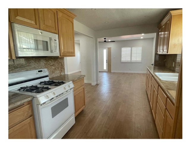 Detail Gallery Image 7 of 23 For 408 E Elm St, Brea,  CA 92821 - 3 Beds | 2 Baths