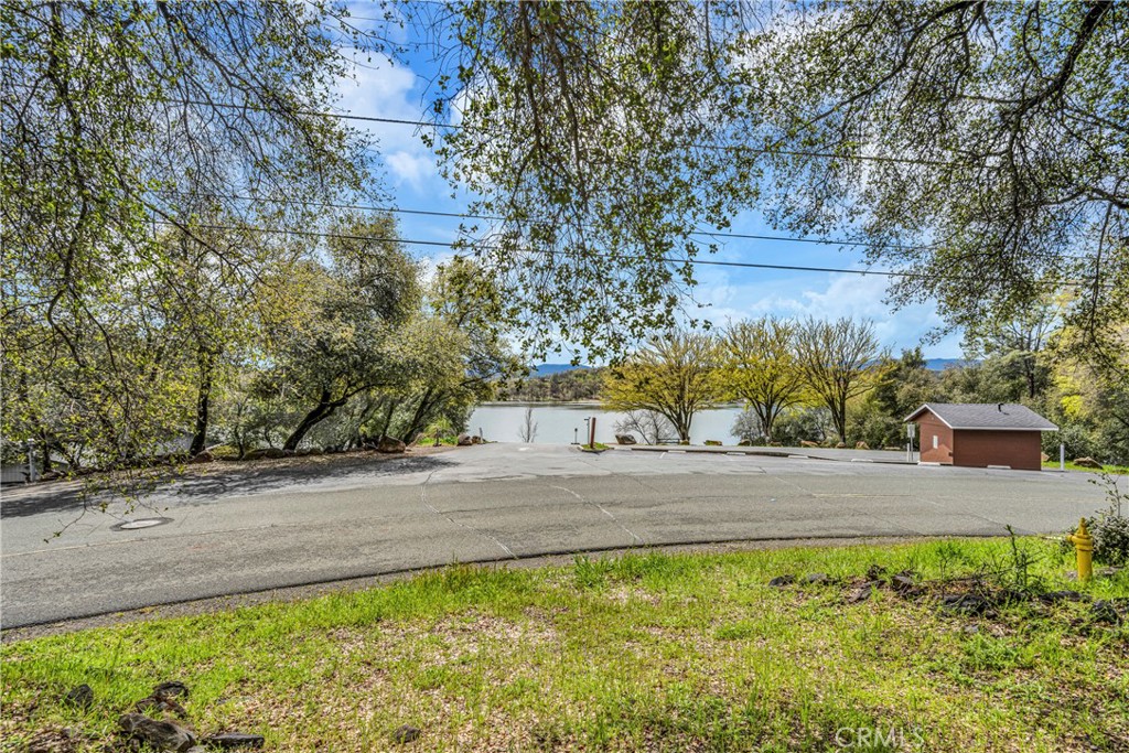 18860 North Shore Drive, Hidden Valley Lake, CA 95467