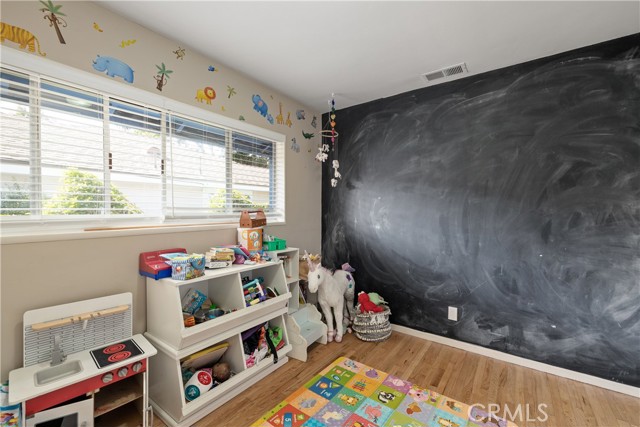 664 35th Street, Manhattan Beach, California 90266, 4 Bedrooms Bedrooms, ,2 BathroomsBathrooms,Residential,Sold,35th,SB21205294