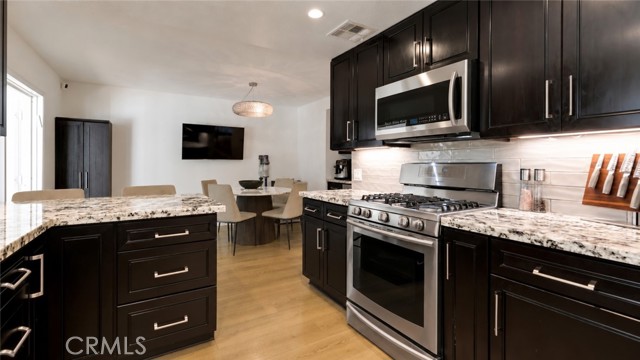 22828 Hartland Street photo 10