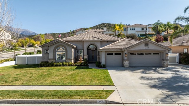 Detail Gallery Image 3 of 46 For 13405 Mesa Crest, Yucaipa,  CA 92399 - 4 Beds | 2/1 Baths